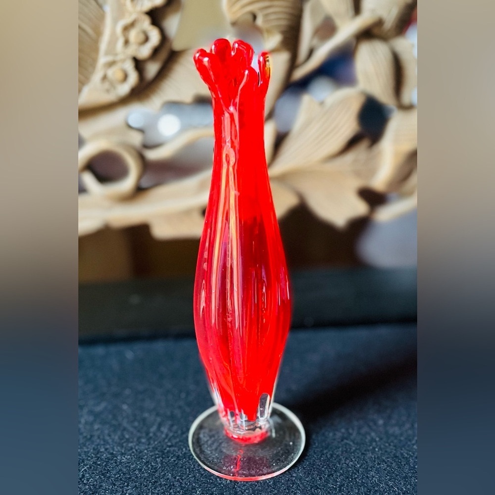 $16. or 2/$18. 
VINTAGE RED FLUTED GLASS VASE